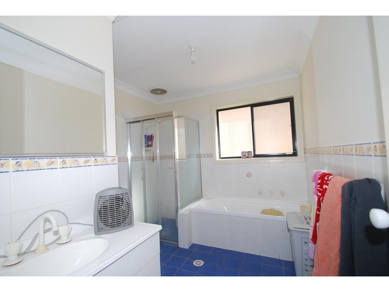 West Hoxton NSW 2171