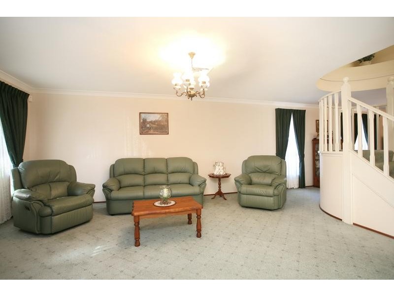 Wattle Grove NSW 2173