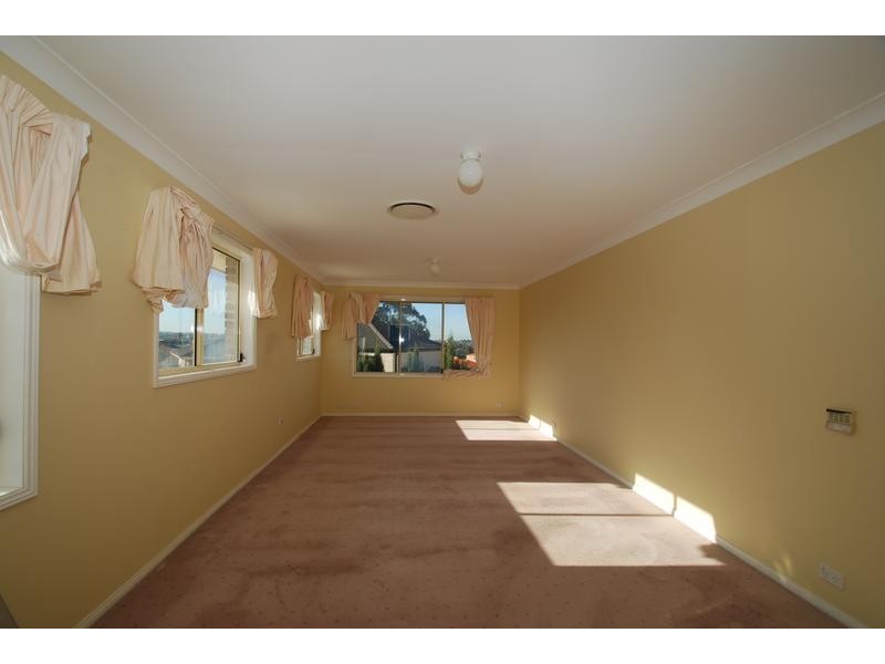 West Hoxton NSW 2171