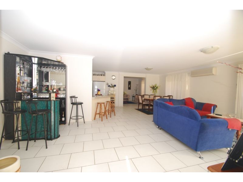 Hoxton Park NSW 2171