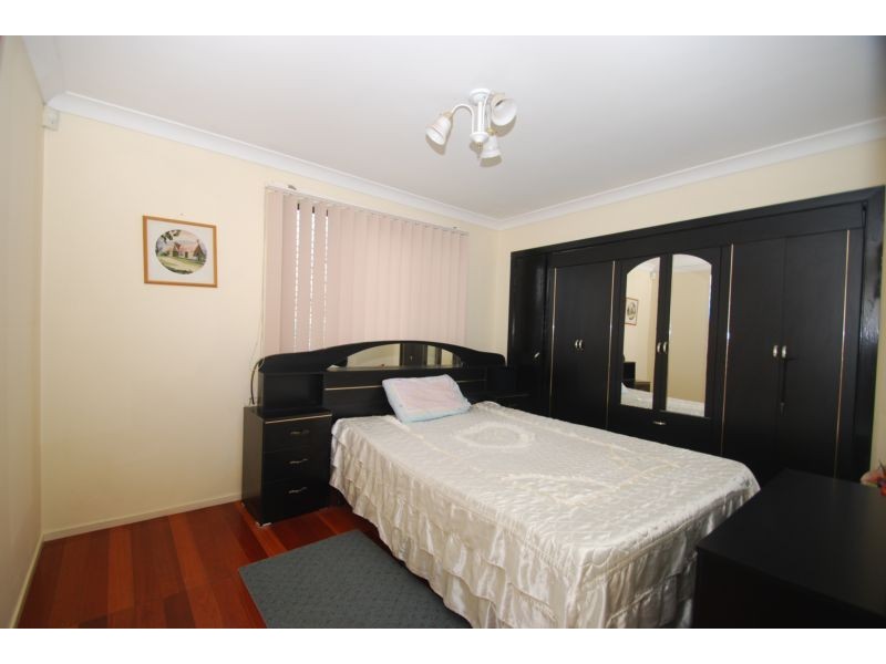 9 Emerald, Cartwright NSW 2168