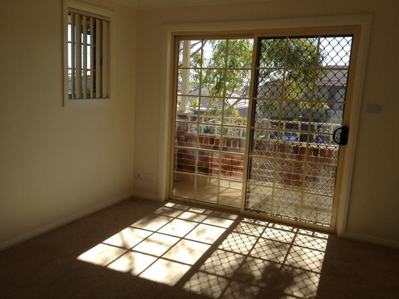 12 Reilly Street, Liverpool NSW 2170