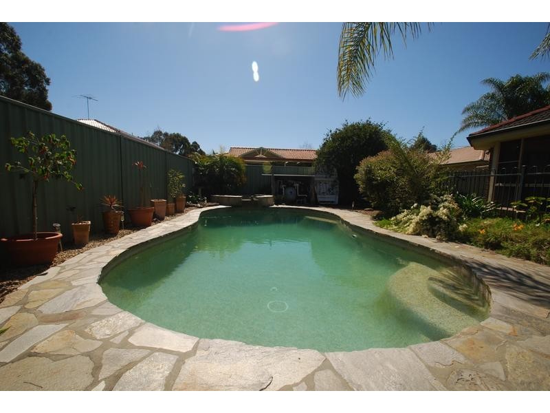 Wattle Grove NSW 2173