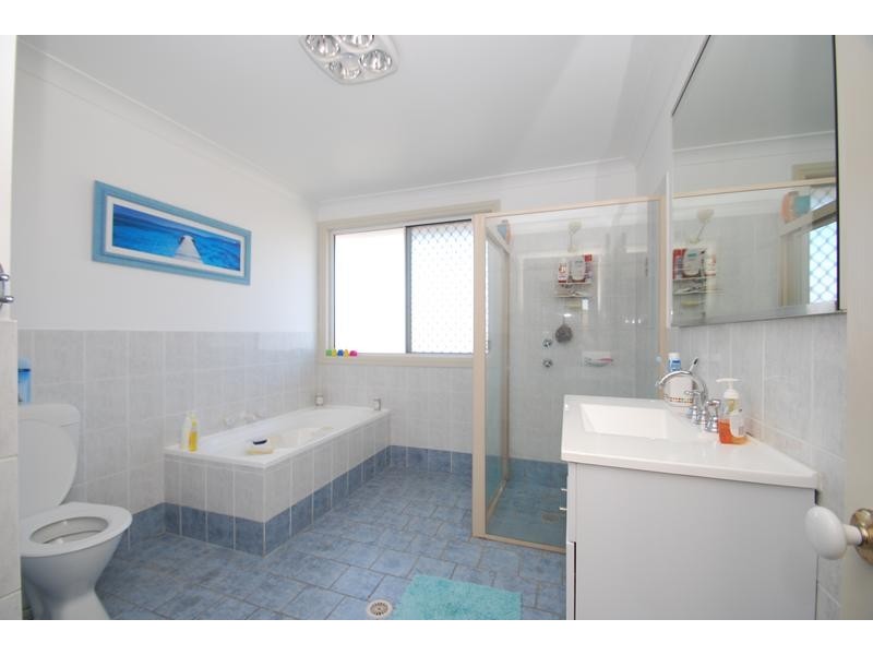 Hoxton Park NSW 2171