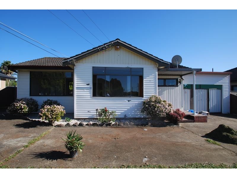 11 Mary Crescent, Liverpool NSW 2170