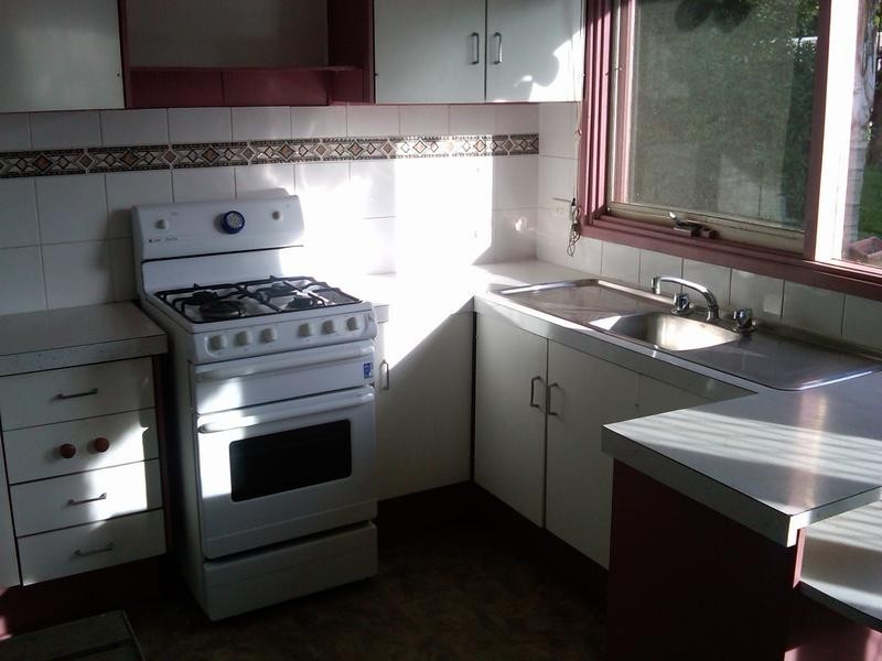 27 Birkdale Ave, Liverpool NSW 2170