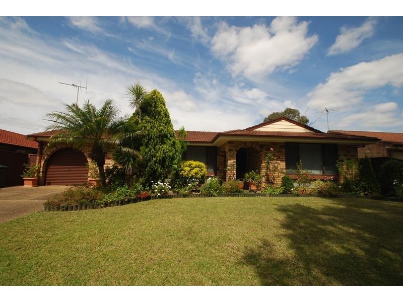 Edensor Park NSW 2176