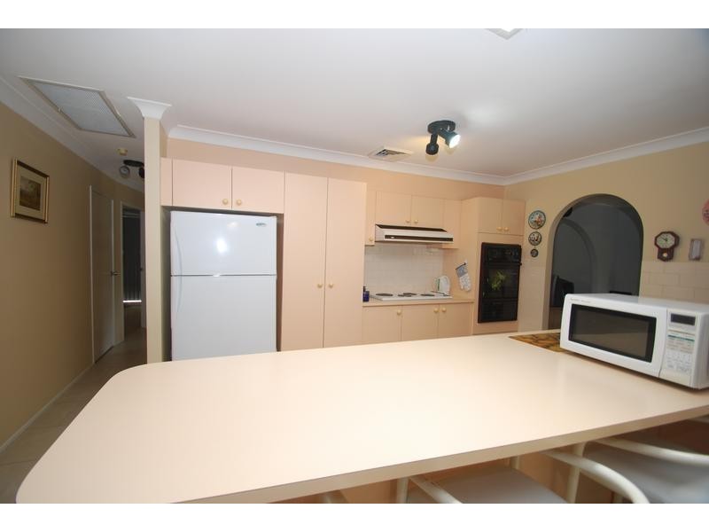 Edensor Park NSW 2176