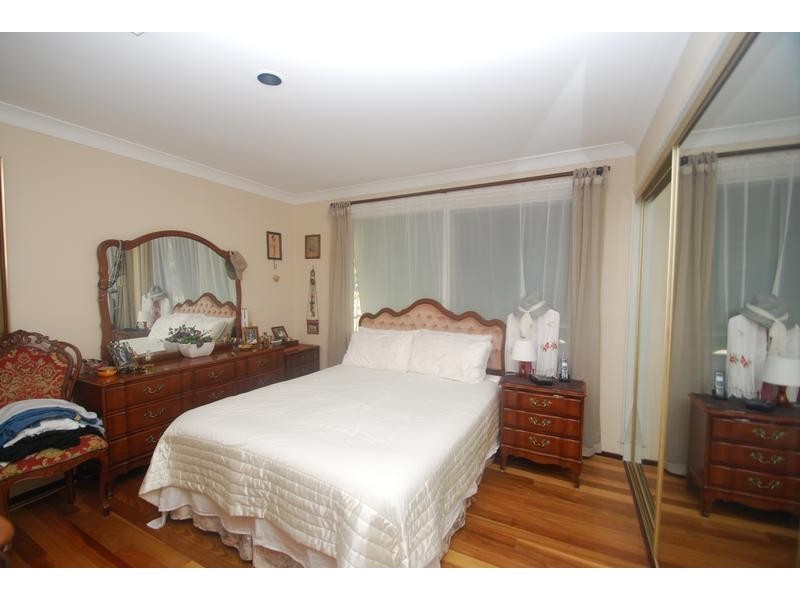 Greenfield Park NSW 2176