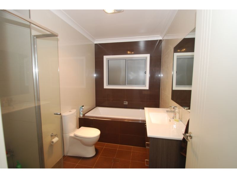 Hoxton Park NSW 2171