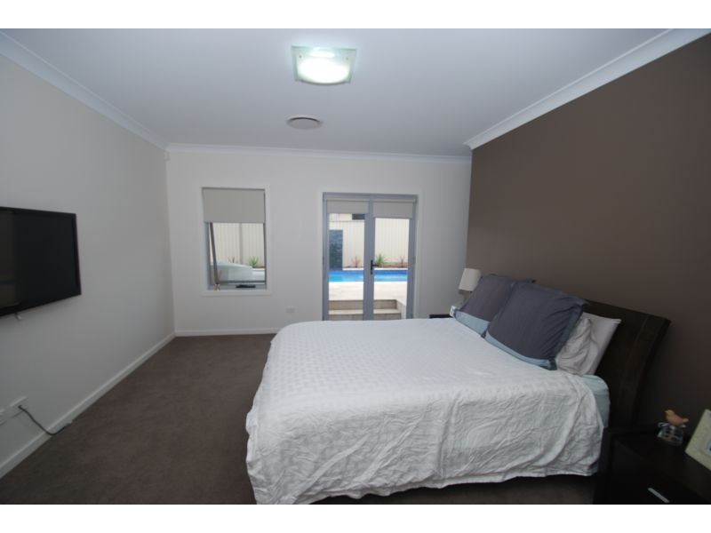 Hoxton Park NSW 2171