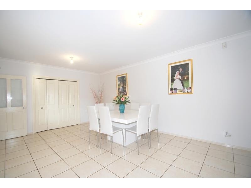 West Hoxton NSW 2171