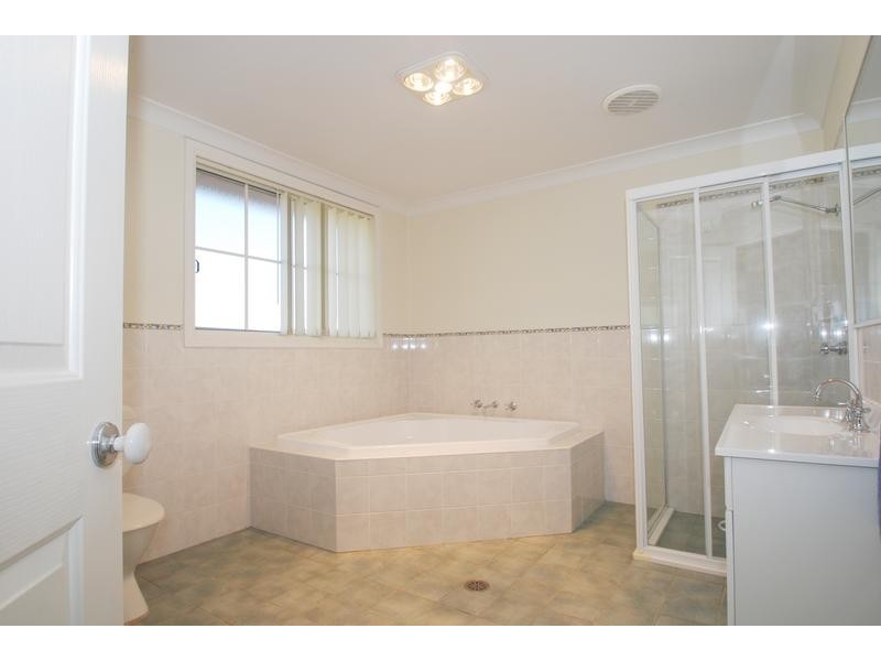 West Hoxton NSW 2171