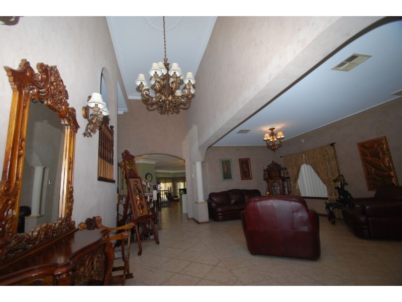 15 Barcelona Drive, Prestons NSW 2170