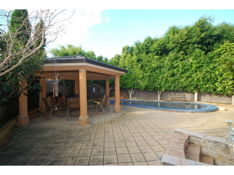 15 Barcelona Drive, Prestons NSW 2170