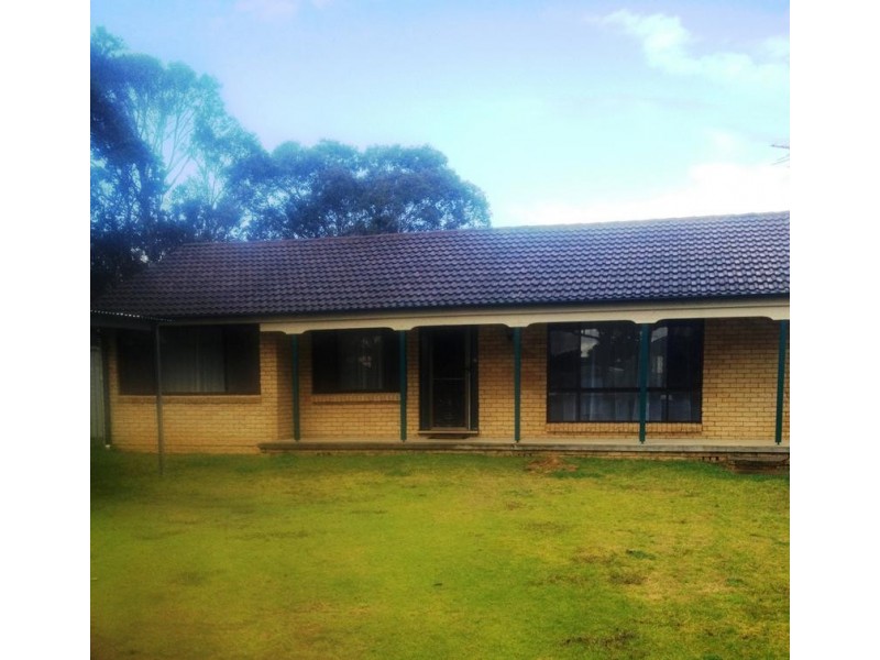 82 Watts Rd, Kemps Creek NSW 2178