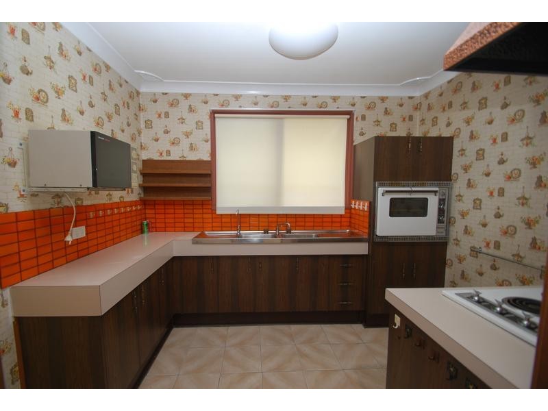 Lurnea NSW 2170