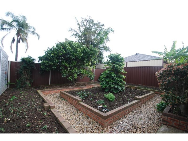 Lurnea NSW 2170