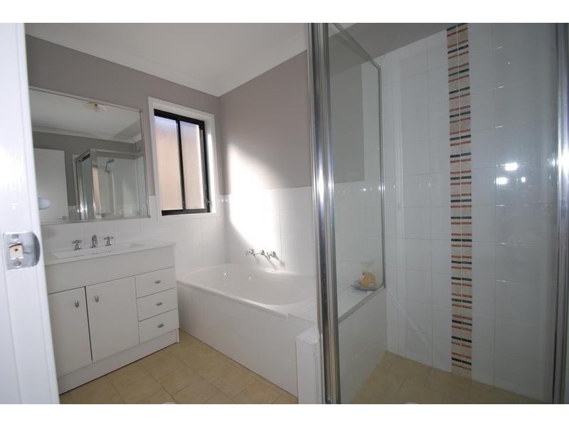 West Hoxton NSW 2171