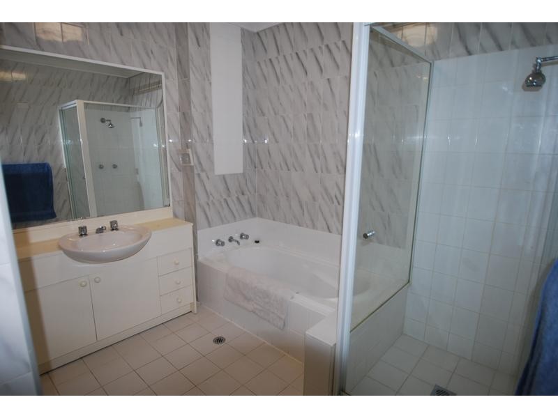 2 Mead Street, Chipping Norton NSW 2170