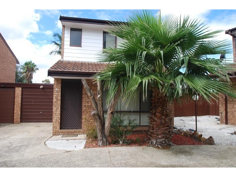 Macquarie Fields NSW 2564