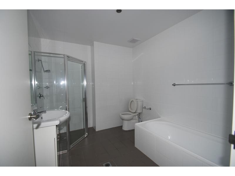 64/10-16 Castlereagh Street, Liverpool NSW 2170