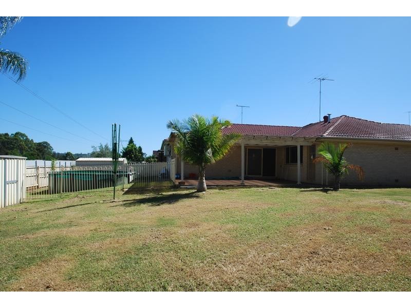22 Whitsunday Cct, Green Valley NSW 2168