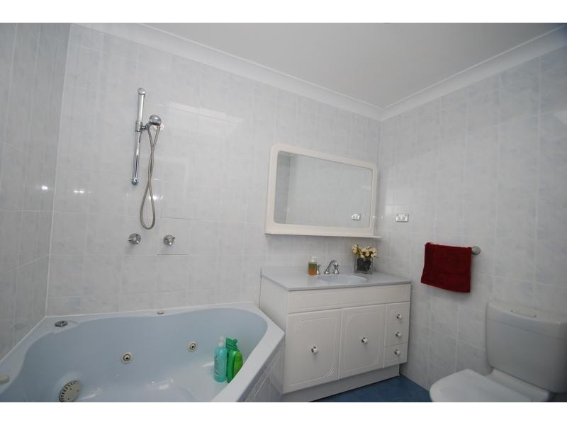 Bossley Park NSW 2176