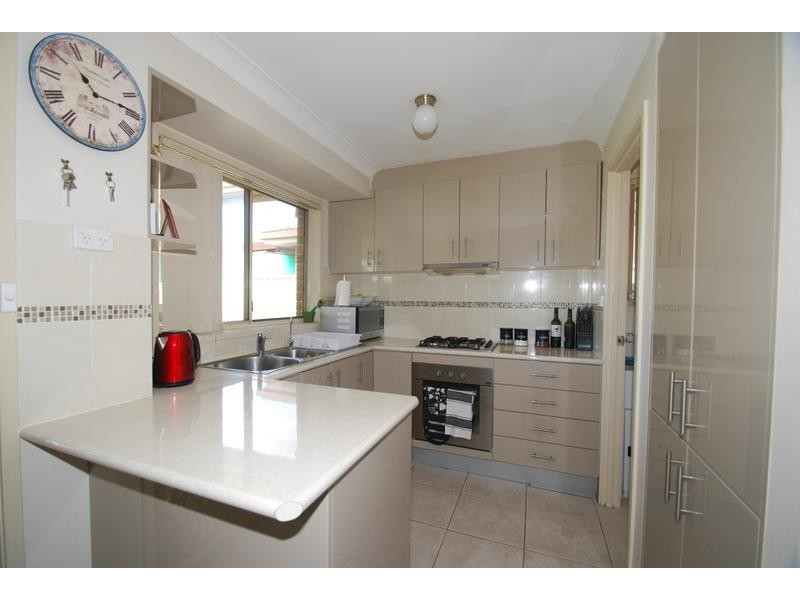 10 Albatross Avenue, Hinchinbrook NSW 2168