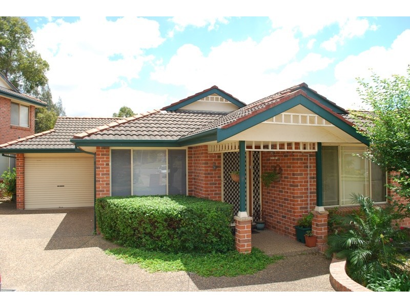 Edensor Park NSW 2176