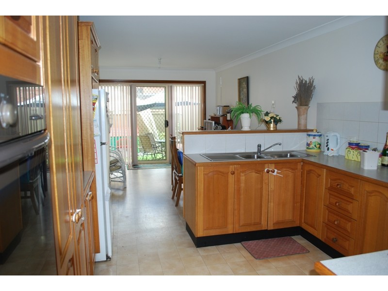 Edensor Park NSW 2176
