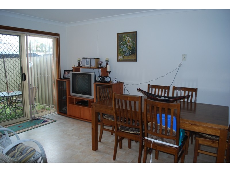 Edensor Park NSW 2176