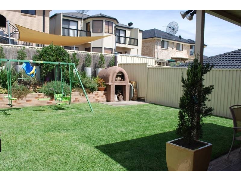 West Hoxton NSW 2171