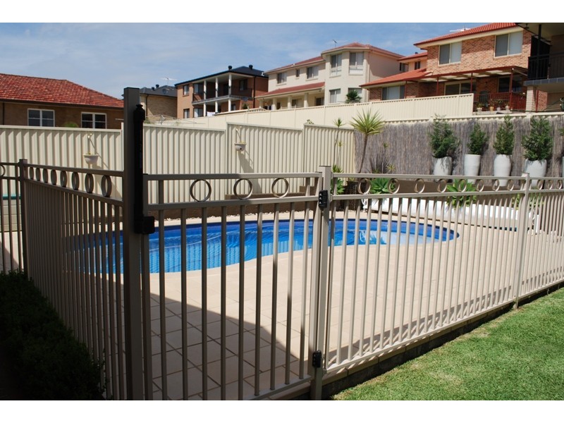 West Hoxton NSW 2171