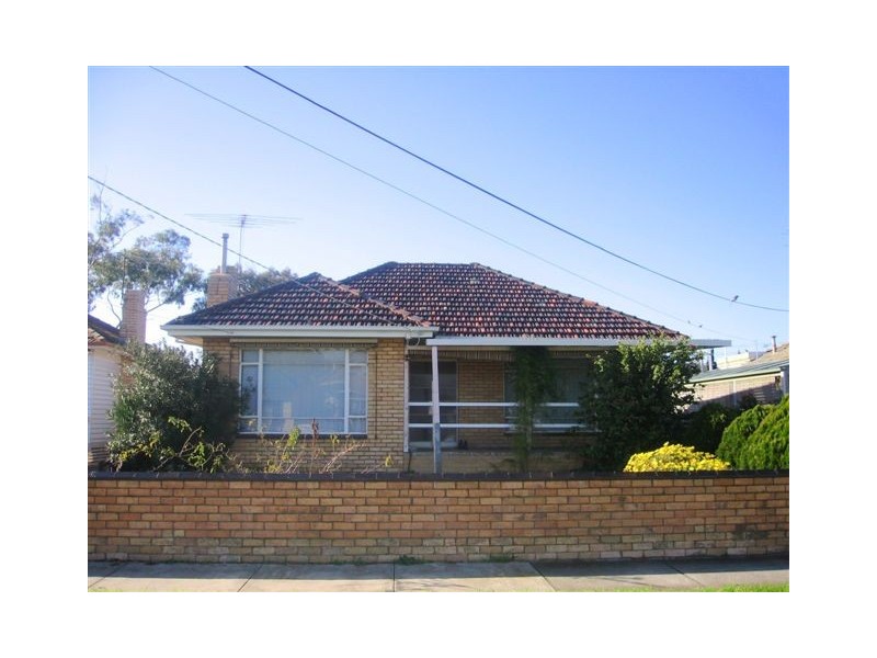 4 Acacia Avenue, Seaholme VIC 3018