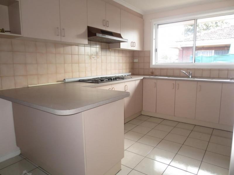 1/12 Civic Parade, Altona VIC 3018