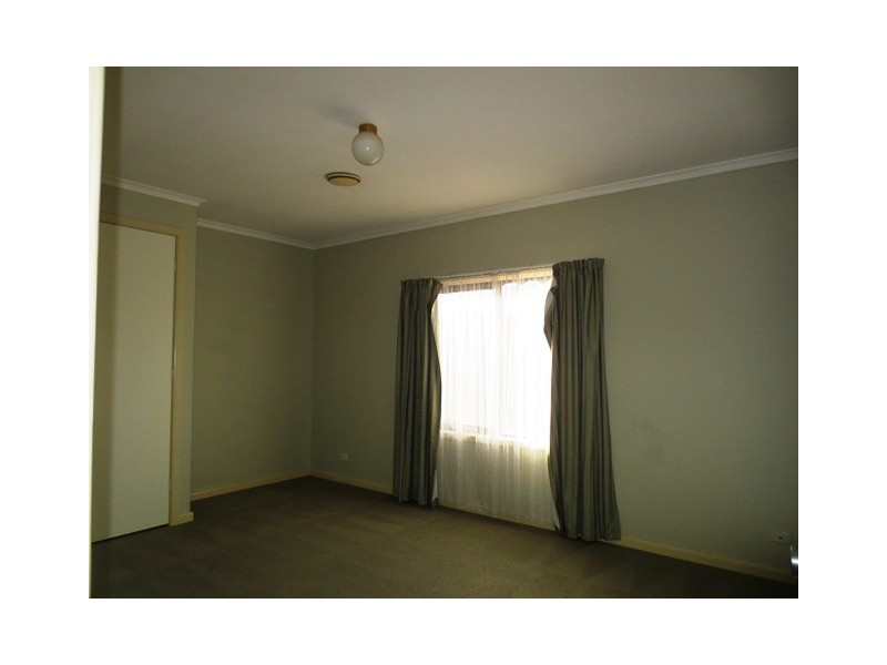 44 Cameron Avenue, Altona Meadows VIC 3028