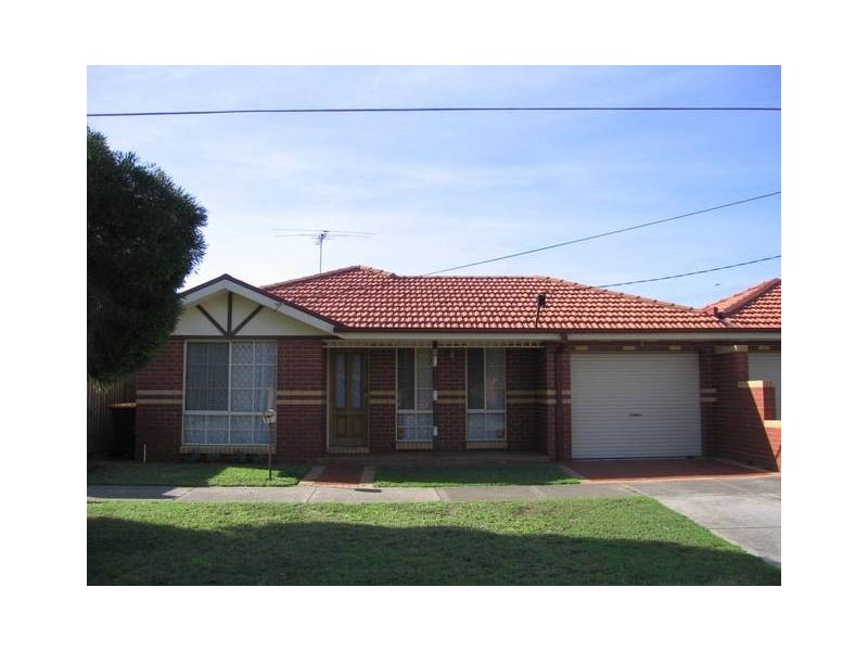 2B Rayner Street, Altona VIC 3018