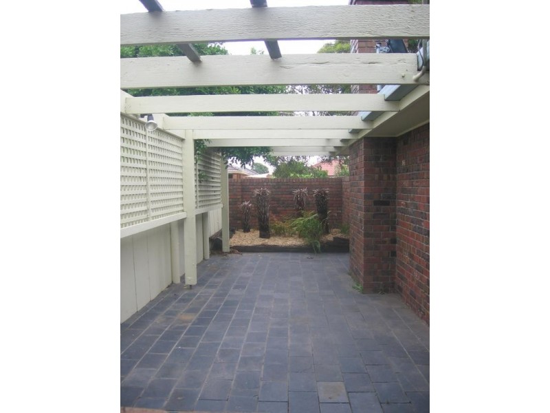 18 Waratah Street, Seaholme VIC 3018