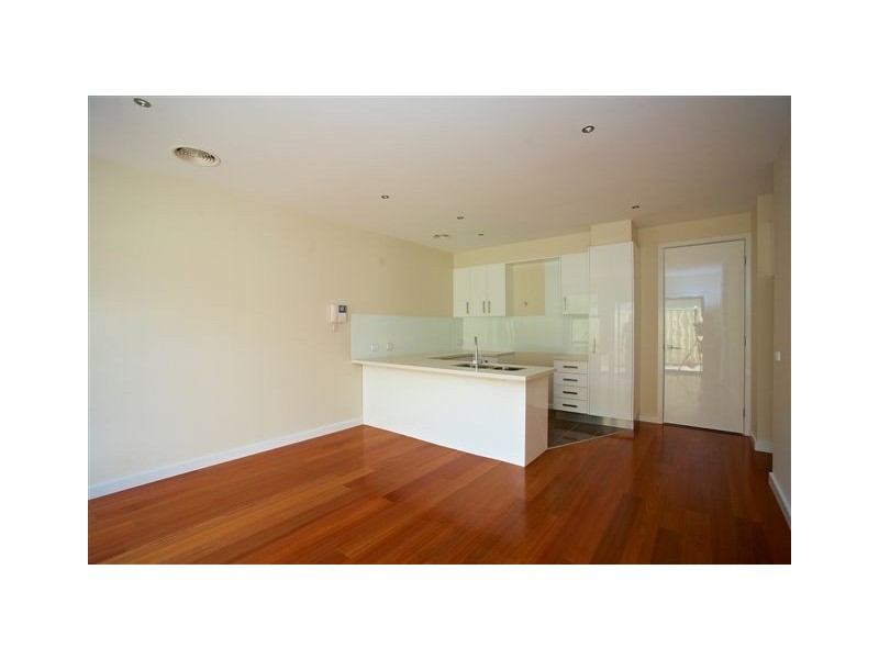 4 Maidstone Street, Altona VIC 3018