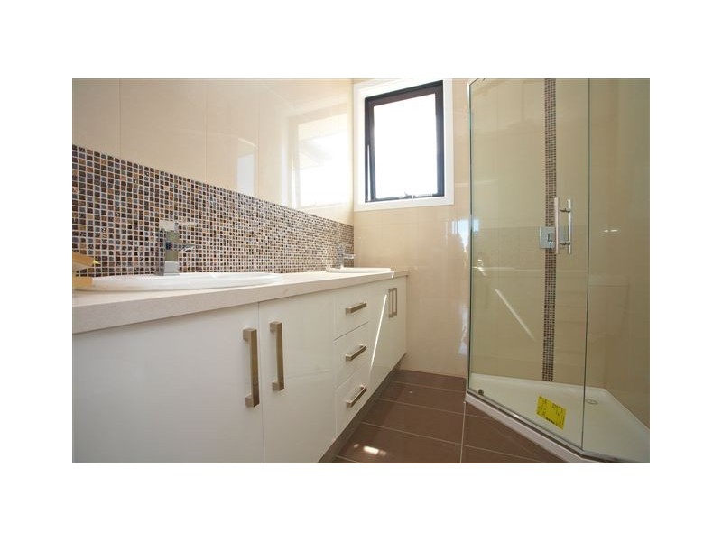 4 Maidstone Street, Altona VIC 3018