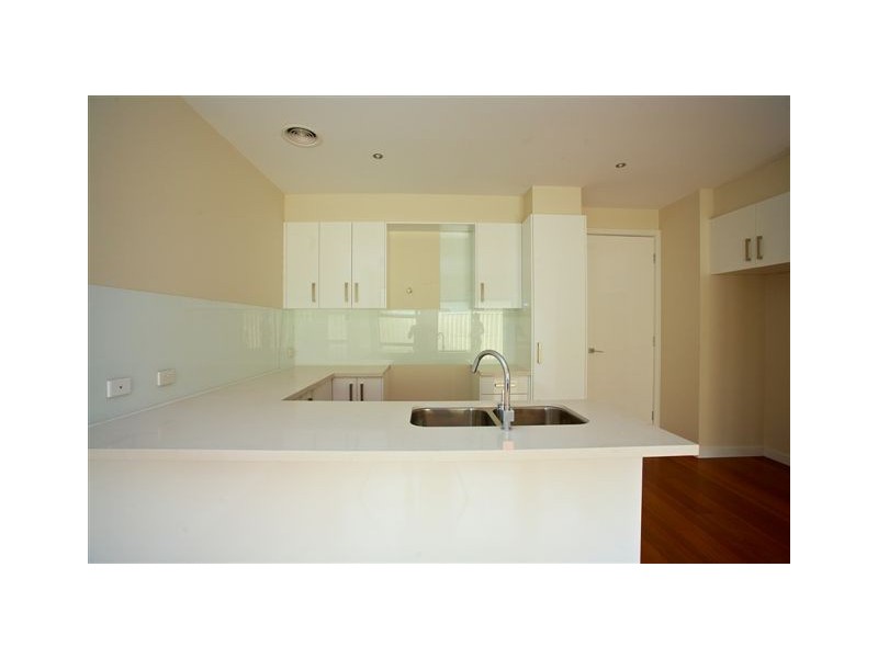 4 Maidstone Street, Altona VIC 3018