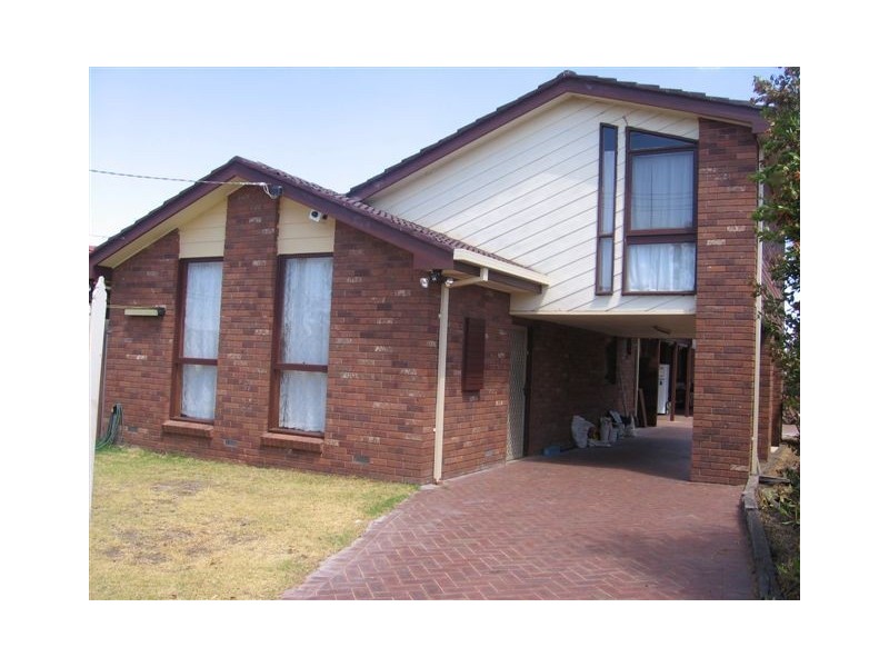 5 Hall Avenue, Altona Meadows VIC 3028