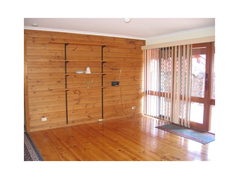 5 Hall Avenue, Altona Meadows VIC 3028