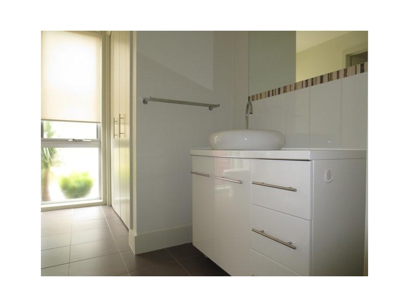 4A David Street, Altona VIC 3018