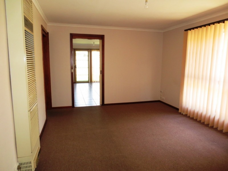 1/66 Donald Street, Altona Meadows VIC 3028