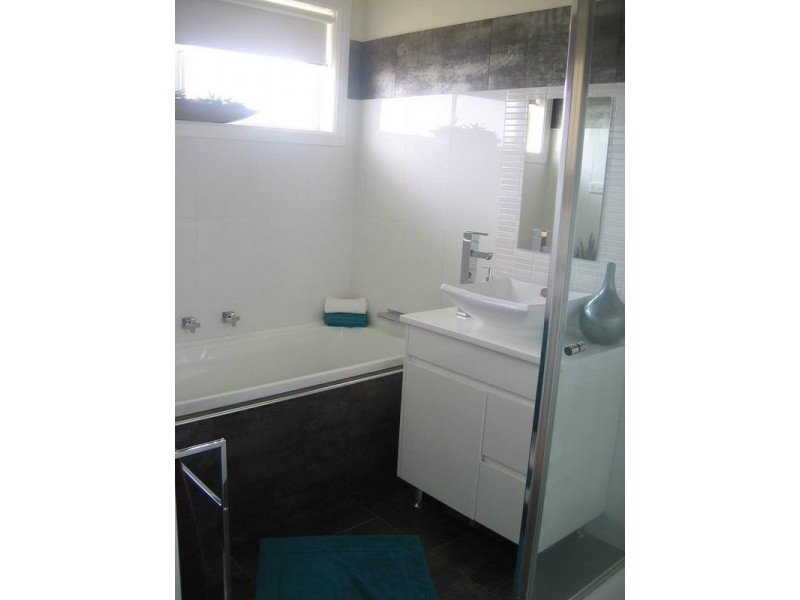 1/86 Civic Parade, Altona VIC 3018