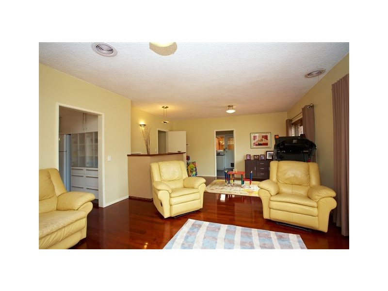 5 Ocean Court, Altona Meadows VIC 3028