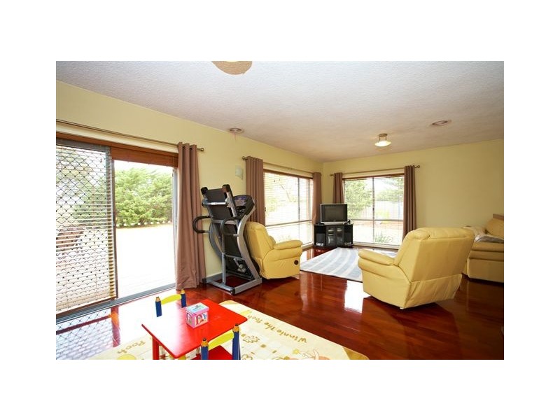 5 Ocean Court, Altona Meadows VIC 3028