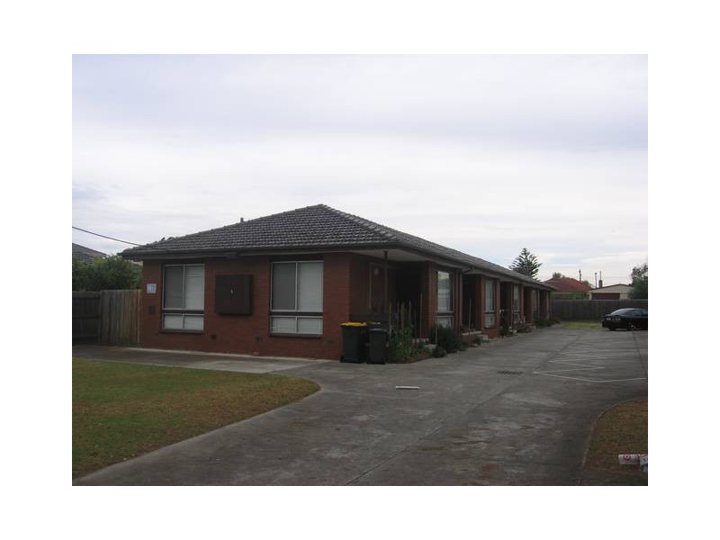2/5 Rose Street, Altona VIC 3018